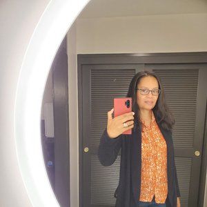 Meet your Posher, Michele